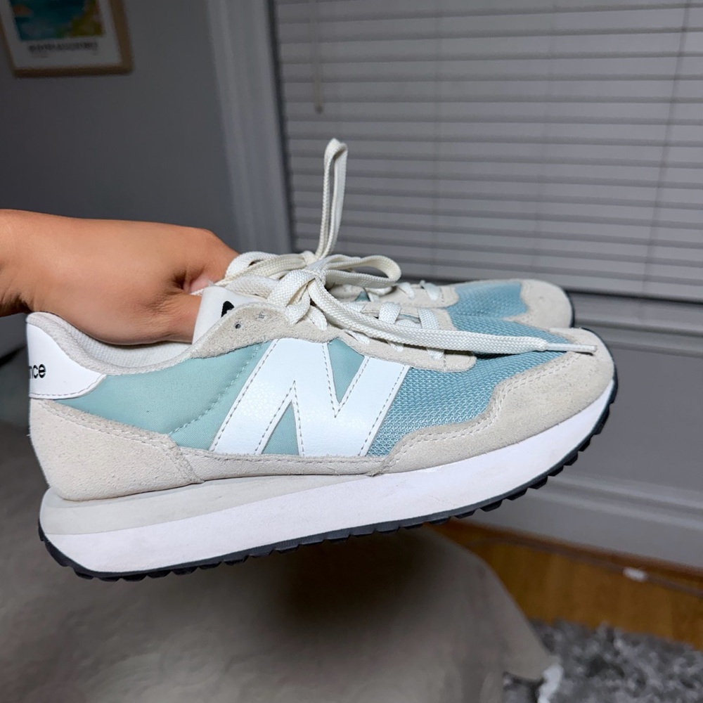 New Balance women’s sneakers